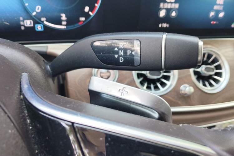 Used Mercedes-Benz E-Class 2022 Revised Version E 300 L Luxury Edition Gear Lever