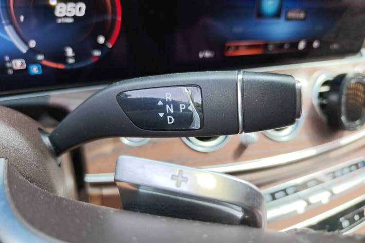 Used Mercedes-Benz E-Class 2022 Second Facelift E 260 L Gear Lever