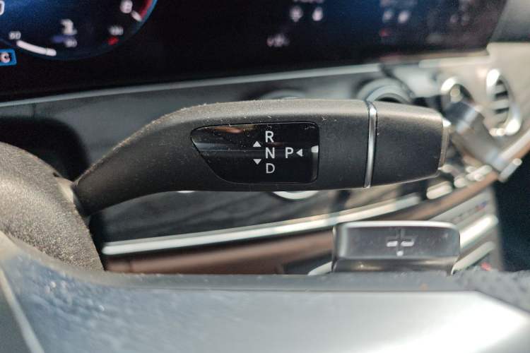 Used Mercedes-Benz E-Class 2022 Revised E 300 L Sporty and Stylish Edition Gear Lever