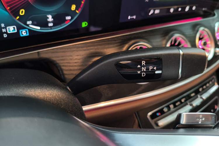 Used Mercedes-Benz E-Class 2022 Restyled E 260 L Sport Edition Gear Lever