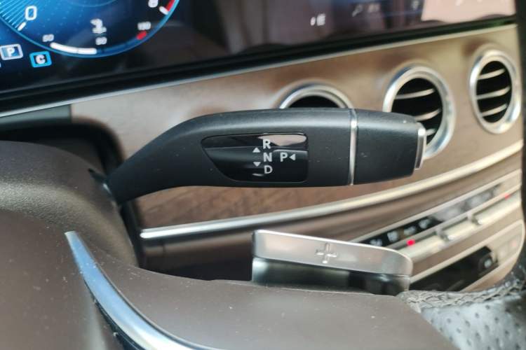 Used Mercedes-Benz E-Class 2022 E 260 L Gear Lever