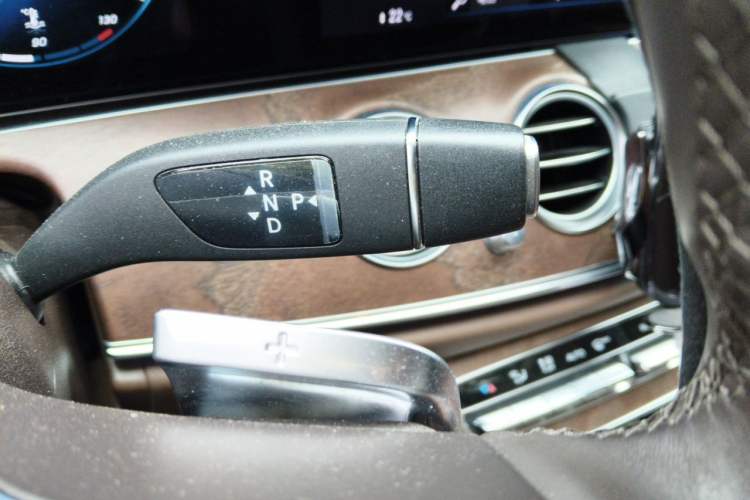 Used Mercedes-Benz E-Class 2022 Revised Version E 300 L Luxury Edition Gear Lever