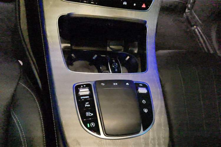 Used Mercedes-Benz E-Class 2022 E 300 L Luxury Model Gear Lever