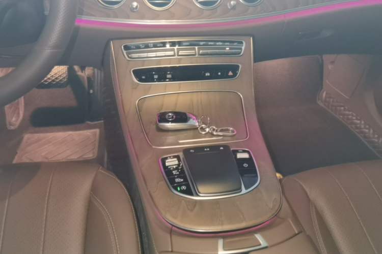 Used Mercedes-Benz E-Class 2022 E 300 L Stylish Model Gear Lever