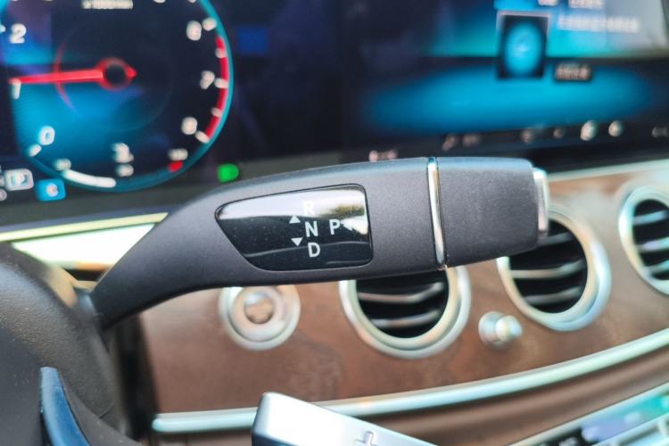 Used Mercedes-Benz E-Class 2022 E 300 L Luxury Model Gear Lever