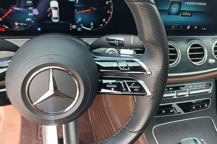Used Mercedes-Benz E-Class 2022 Revised E 300 L Sporty and Stylish Edition Gear Lever