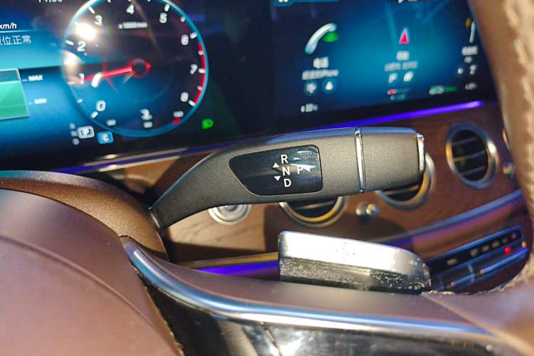 Used Mercedes-Benz E-Class 2022 E 300 L Luxury Model Gear Lever