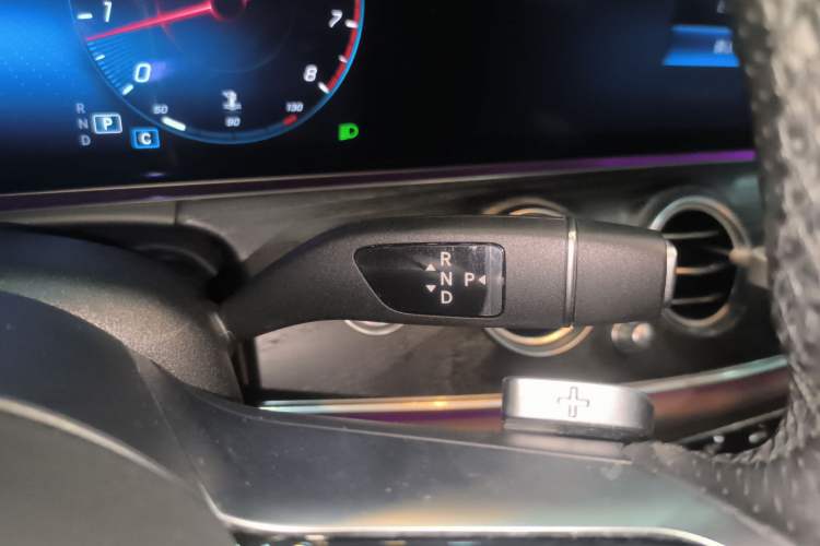 Used Mercedes-Benz E-Class 2022 Revised E 300 L Sport Luxury Edition Gear Lever
