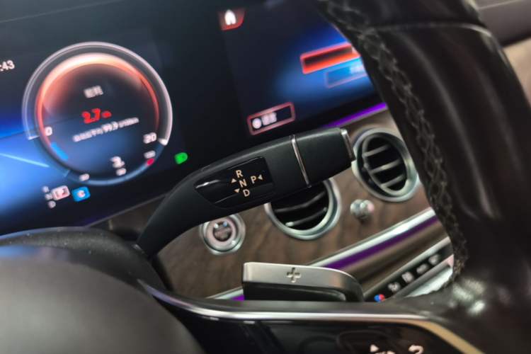 Used Mercedes-Benz E-Class 2022 Revised Version E 300 L Luxury Edition Gear Lever