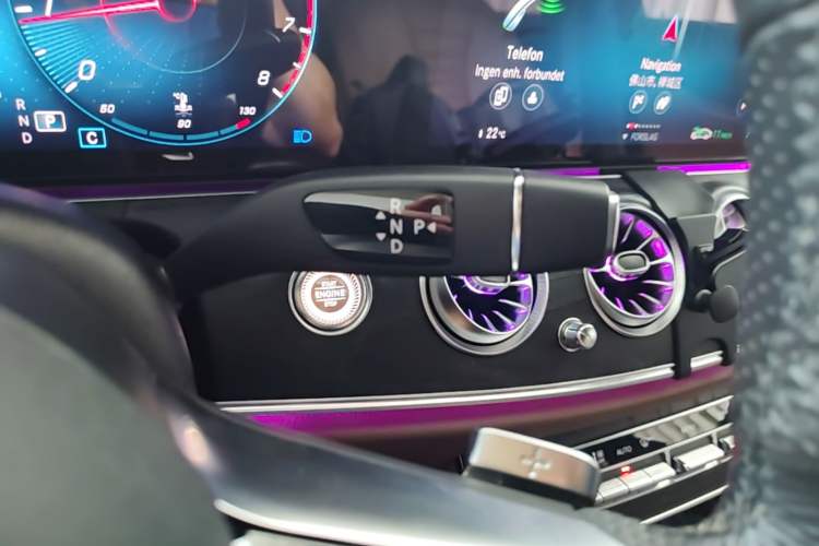 Used Mercedes-Benz E-Class 2022 Revised E 300 L Sport Luxury Edition Gear Lever