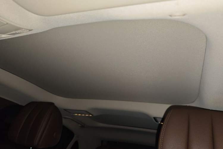 Used Mercedes-Benz E-Class 2022 E 300 L Stylish Model Headliner