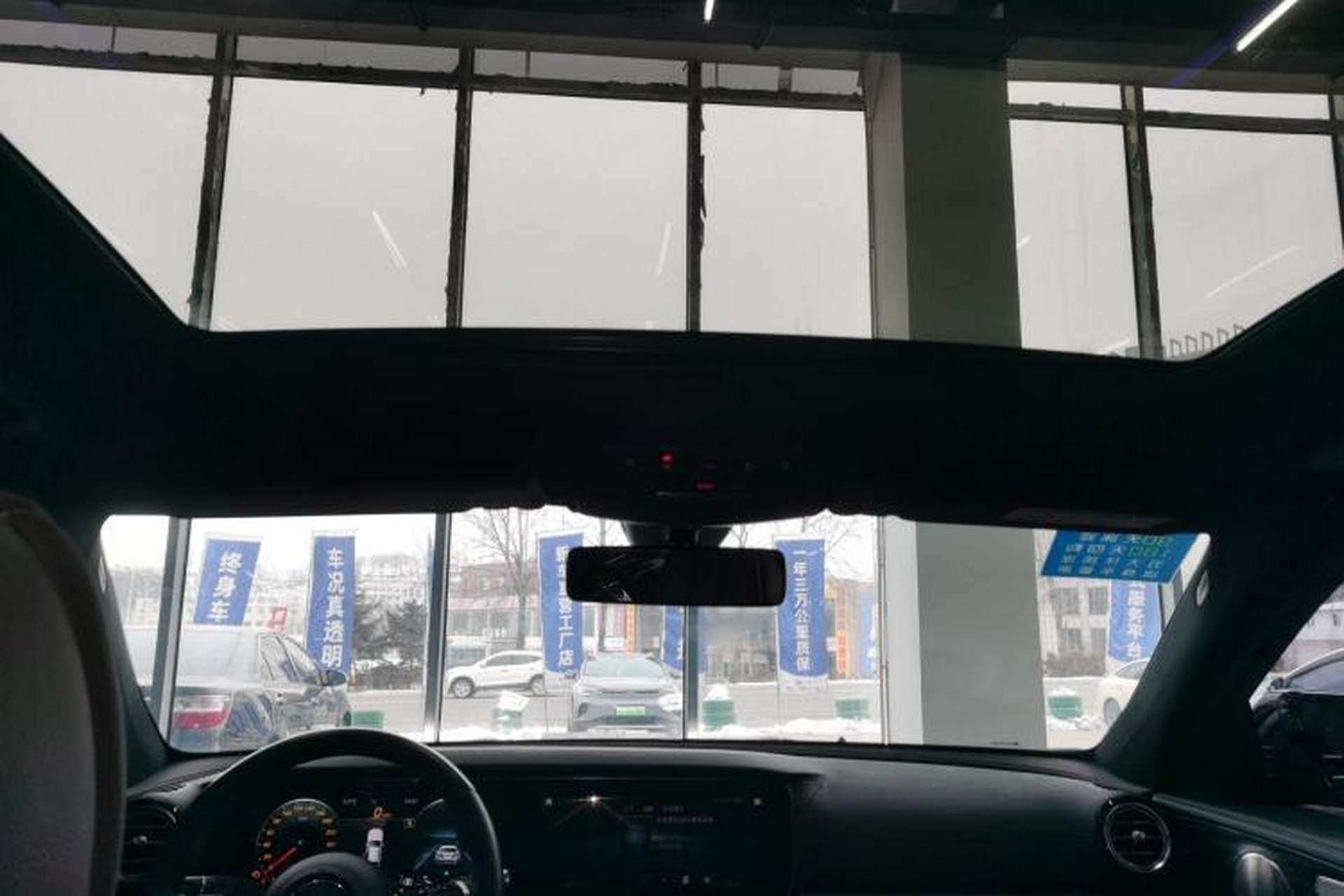 Used Mercedes-Benz E-Class 2022 Second Facelift E 300 L Sport Luxury Edition Headliner