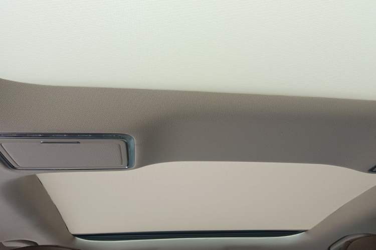 Used Mercedes-Benz E-Class 2022 E 300 L Luxury Model Headliner