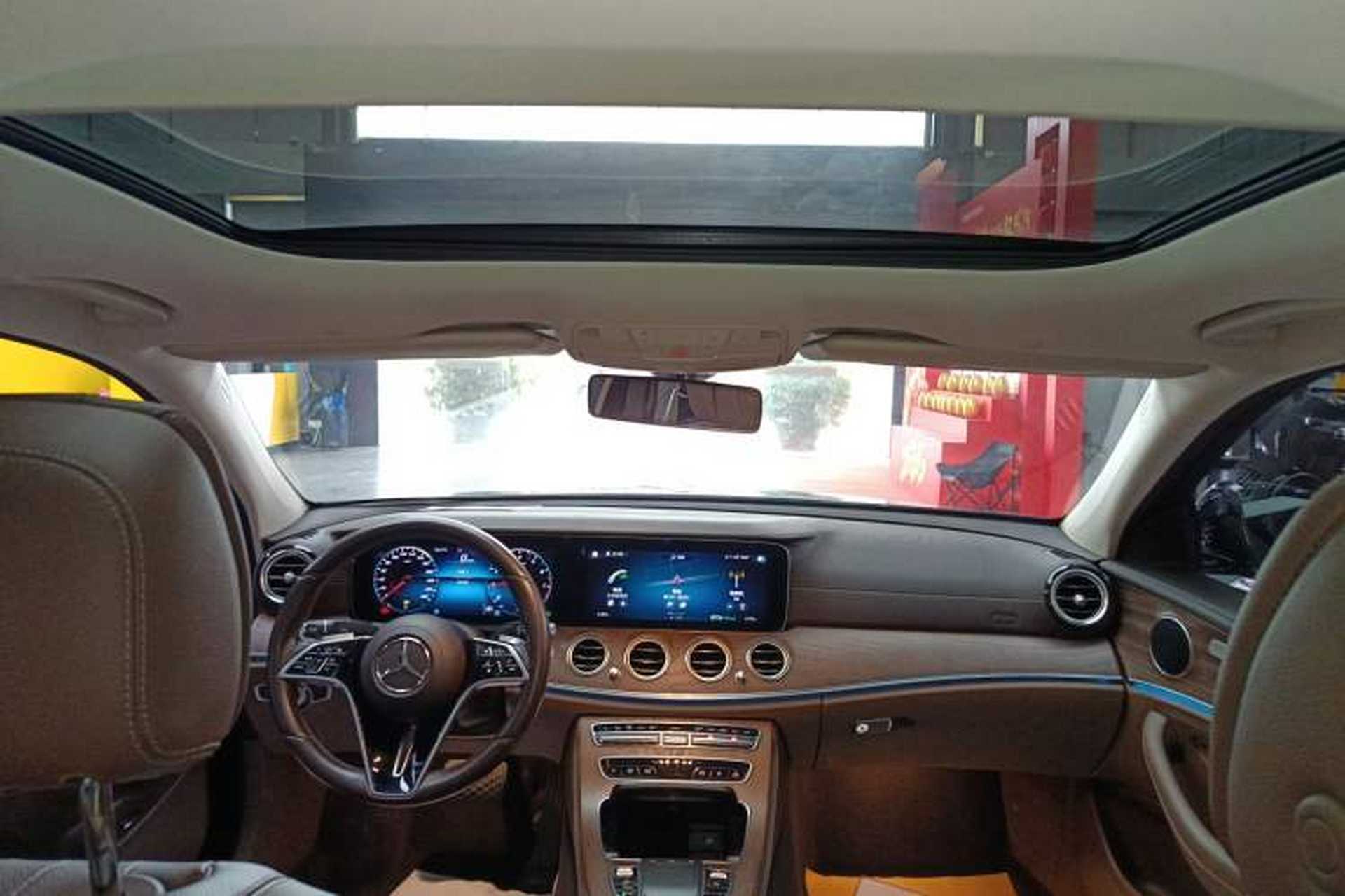 Used Mercedes-Benz E-Class 2022 Second Facelift E 300 L Fashion Edition Headliner