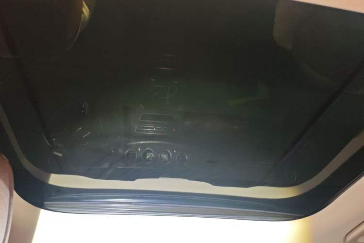 Used Mercedes-Benz E-Class 2022 Revised Version E 300 L Luxury Edition Headliner