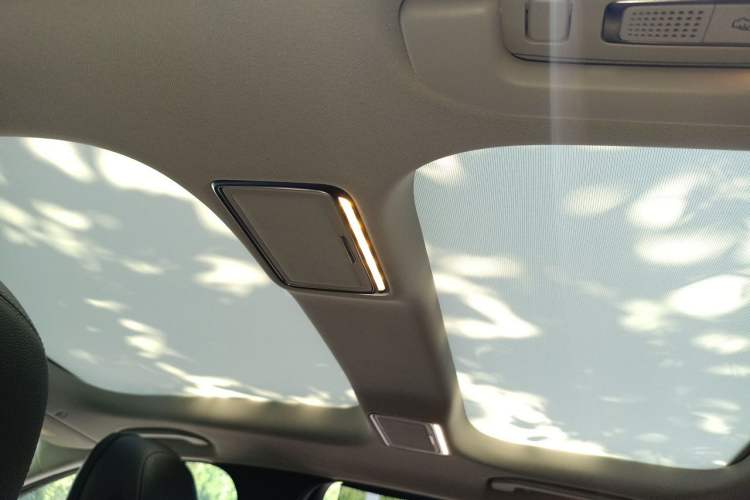 Used Mercedes-Benz E-Class 2022 Second Facelift E 300 L Sport Luxury Edition Headliner