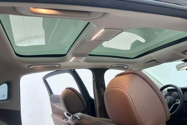 Used Mercedes-Benz E-Class 2022 E 260 L 4MATIC Headliner