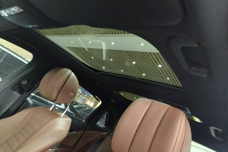 Used Mercedes-Benz E-Class 2022 E 300 L Sport Luxury Edition Headliner