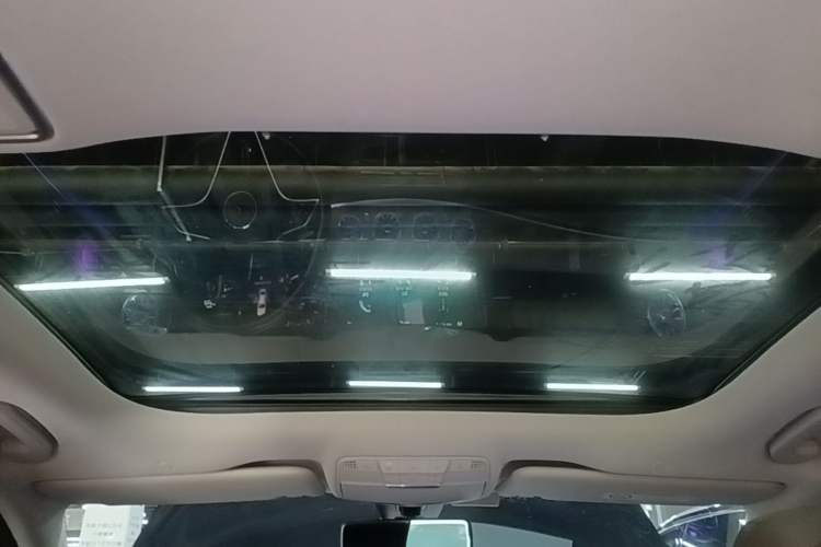 Used Mercedes-Benz E-Class 2022 E 300 L Luxury Model Headliner