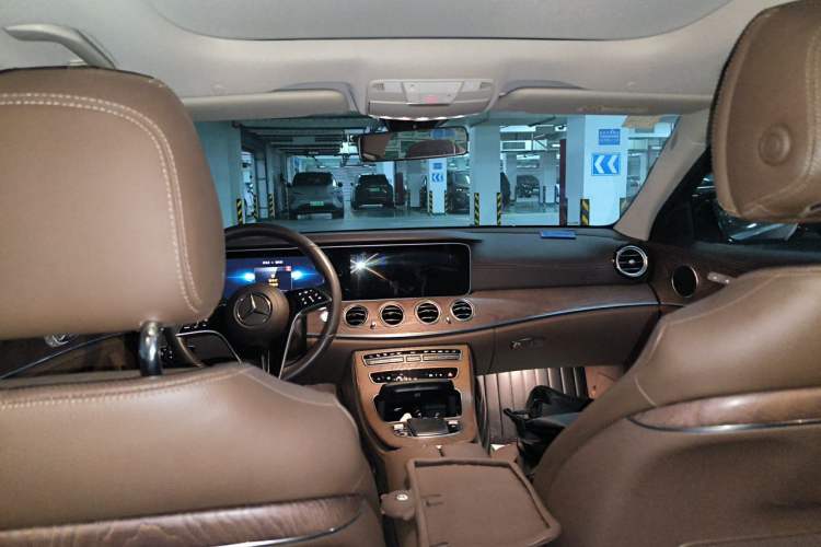 Used Mercedes-Benz E-Class 2022 E 300 L Stylish Model Headliner