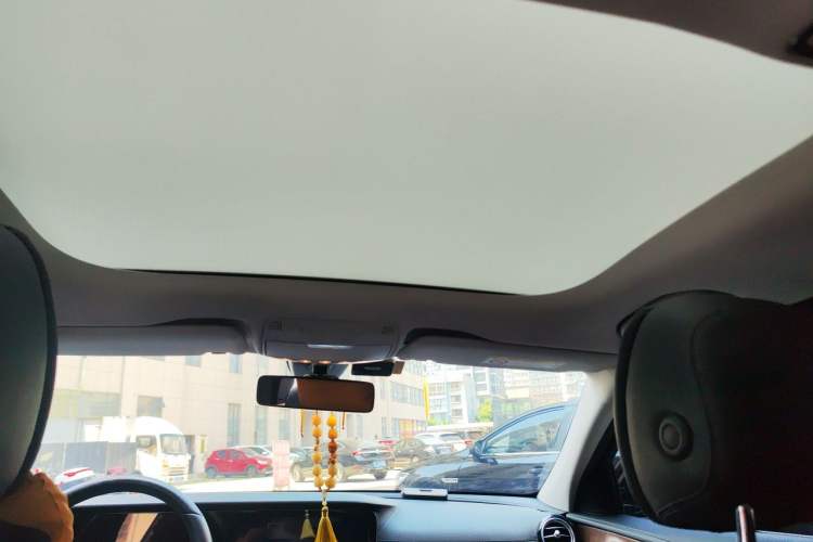 Used Mercedes-Benz E-Class 2022 Updated E 300 L Luxury Edition Headliner