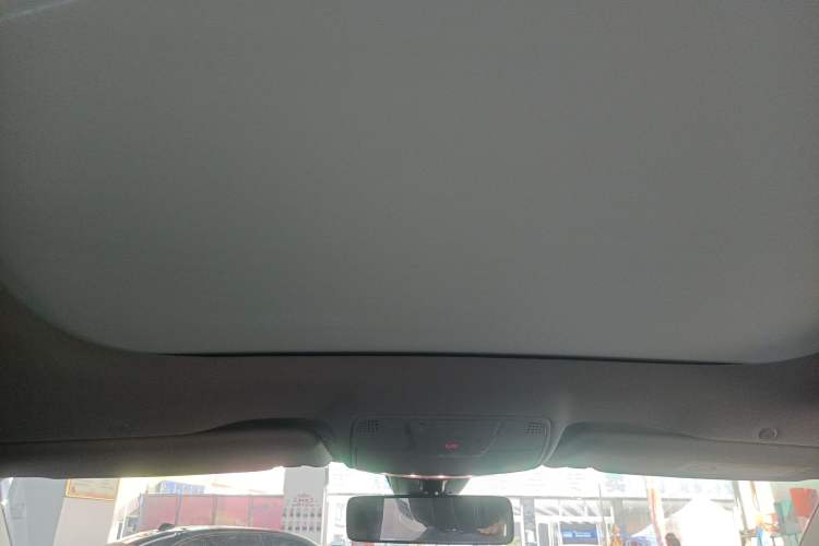 Used Mercedes-Benz E-Class 2022 Updated E 300 L Luxury Edition Headliner