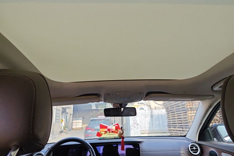Used Mercedes-Benz E-Class 2022 Revised Version E 300 L Fashion Edition Headliner