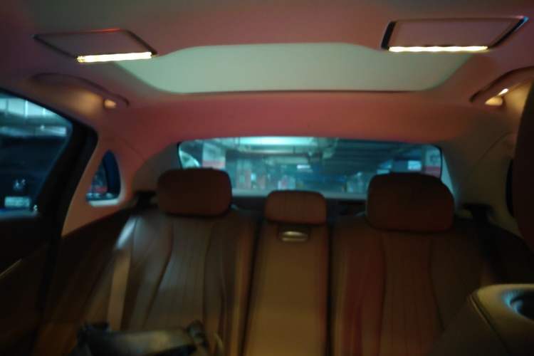 Used Mercedes-Benz E-Class 2022 Updated E 300 L Stylish Edition Headliner
