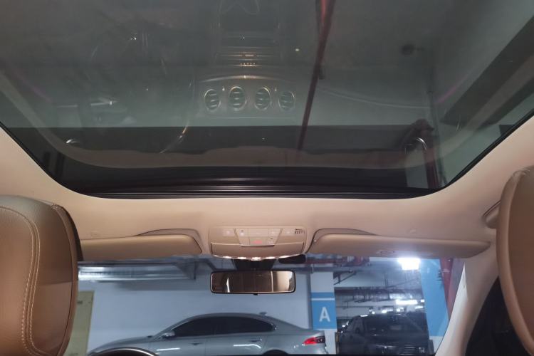 Used Mercedes-Benz E-Class 2022 E 260 L Headliner