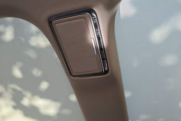 Used Mercedes-Benz E-Class 2022 Updated E 300 L Stylish Edition Headliner