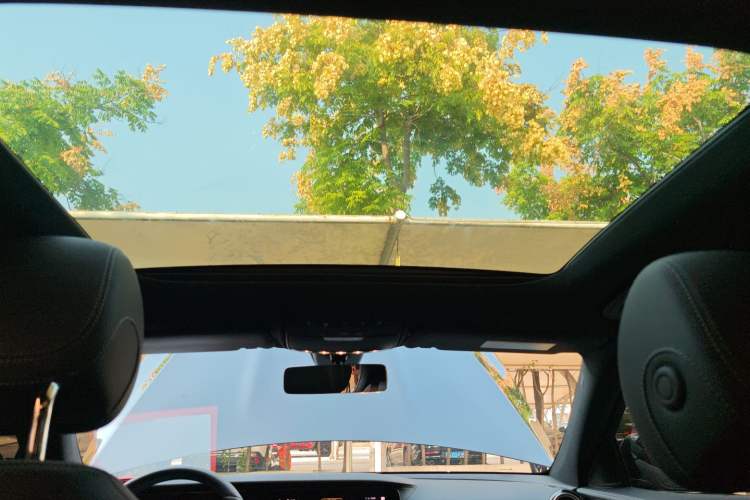 Used Mercedes-Benz E-Class 2022 E 260 Stylish Sports Edition Headliner