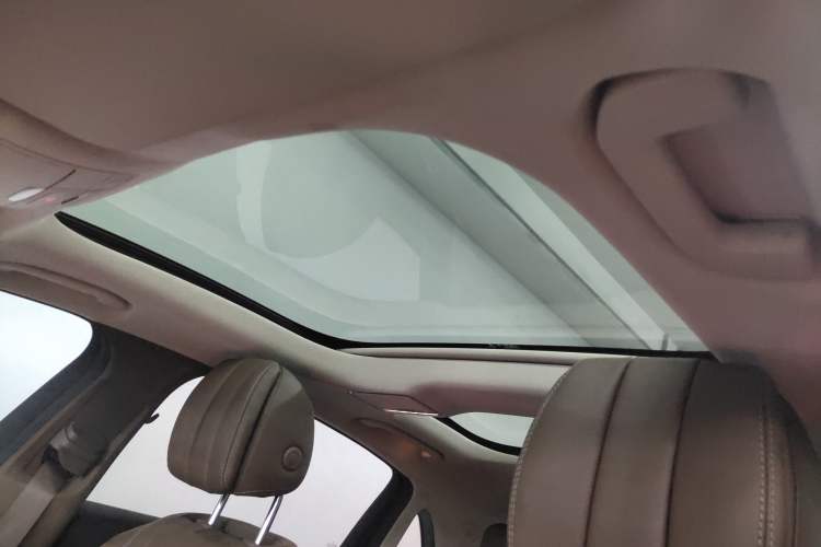 Used Mercedes-Benz E-Class 2022 Revised Version E 300 L Fashion Edition Headliner