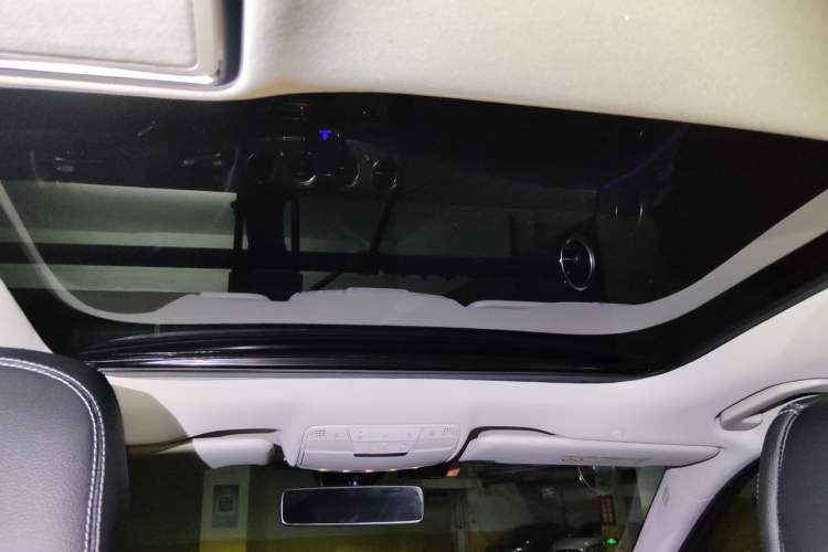 Used Mercedes-Benz E-Class 2022 Revised E 300 L Sporty and Stylish Edition Headliner