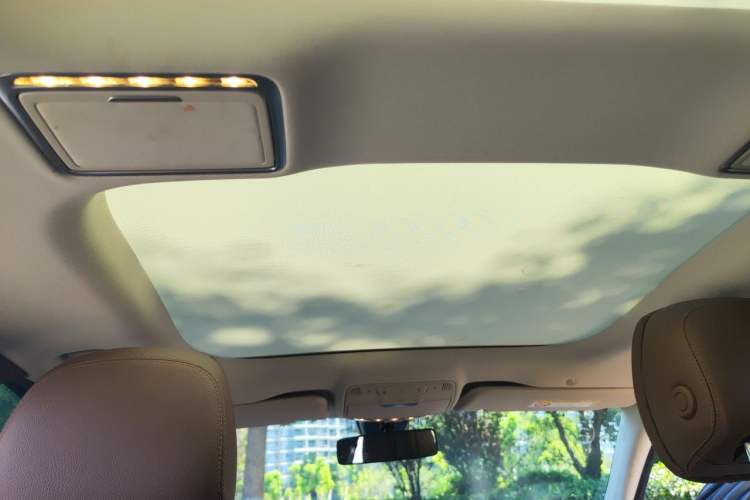 Used Mercedes-Benz E-Class 2022 E 300 L Stylish Model Headliner