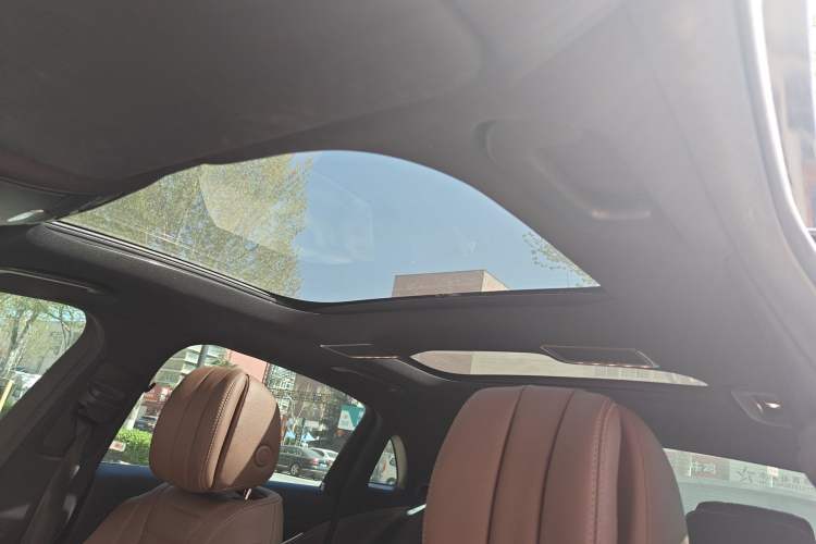 Used Mercedes-Benz E-Class 2022 Revised E 300 L Sporty and Stylish Edition Headliner