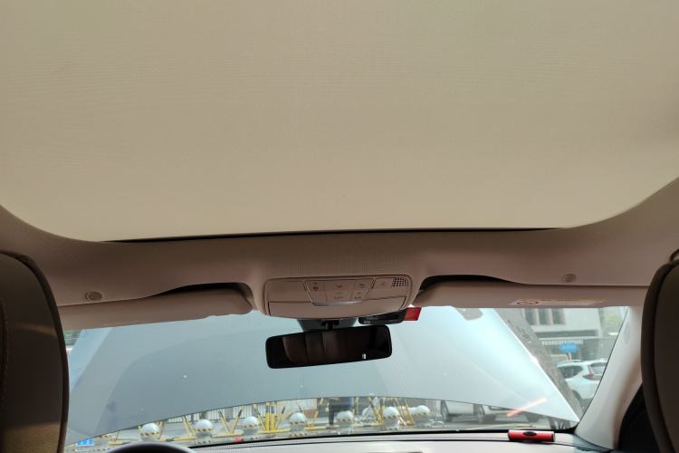 Used Mercedes-Benz E-Class 2022 Revised Version E 300 L Luxury Edition Headliner