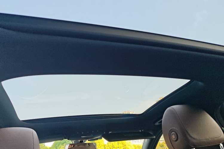 Used Mercedes-Benz E-Class 2022 E 300 Stylish Sports Edition Headliner