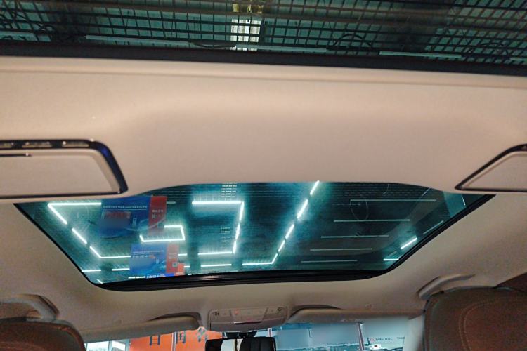 Used Mercedes-Benz E-Class 2022 Updated E 300 L Stylish Edition Headliner