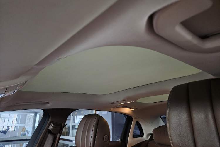 Used Mercedes-Benz E-Class 2022 Revised Version E 300 L Fashion Edition Headliner