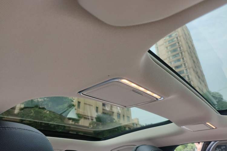 Used Mercedes-Benz E-Class 2022 Revised E 300 L Sport Luxury Edition Headliner