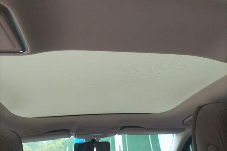 Used Mercedes-Benz E-Class 2022 Updated E 300 L Stylish Edition Headliner