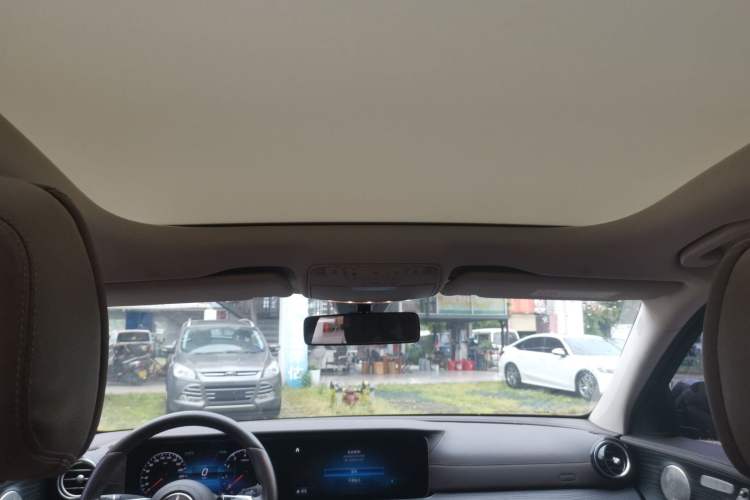 Used Mercedes-Benz E-Class 2022 Second Facelift E 300 L Luxury Edition Headliner