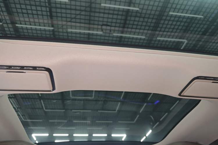 Used Mercedes-Benz E-Class 2022 Revised Version E 300 L Fashion Edition Headliner