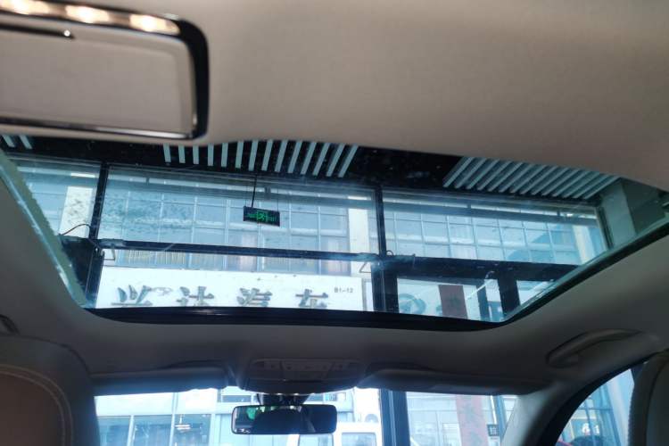Used Mercedes-Benz E-Class 2022 Updated E 300 L Luxury Edition Headliner