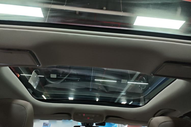 Used Mercedes-Benz E-Class 2022 Revised Version E 300 L Luxury Edition Headliner
