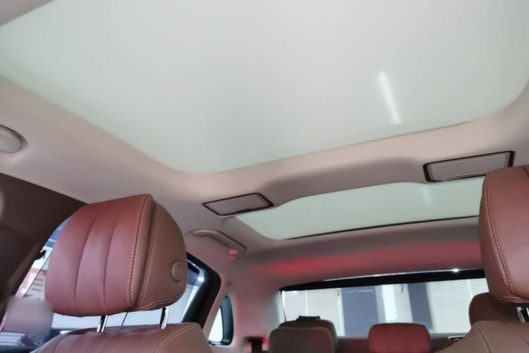Used Mercedes-Benz E-Class 2022 Updated E 300 L Luxury Edition Headliner