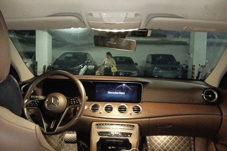 Used Mercedes-Benz E-Class 2022 Updated E 300 L Stylish Edition Headliner
