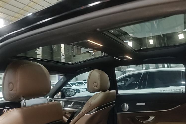 Used Mercedes-Benz E-Class 2022 E 260 L Sport Edition Headliner