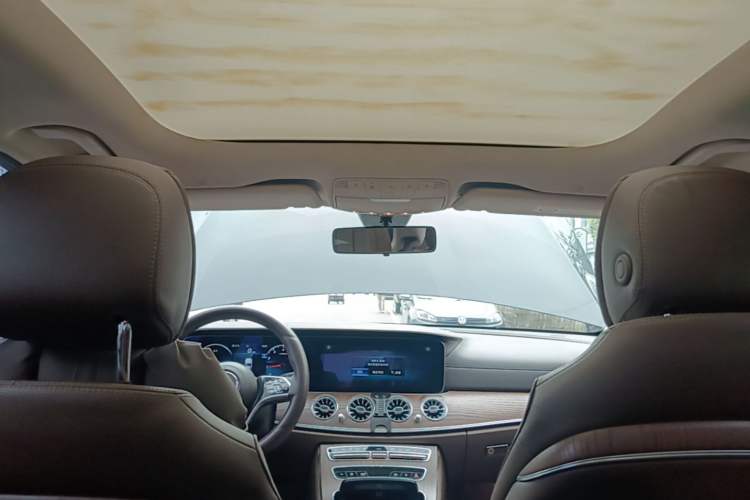 Used Mercedes-Benz E-Class 2022 Updated E 260 L Headliner