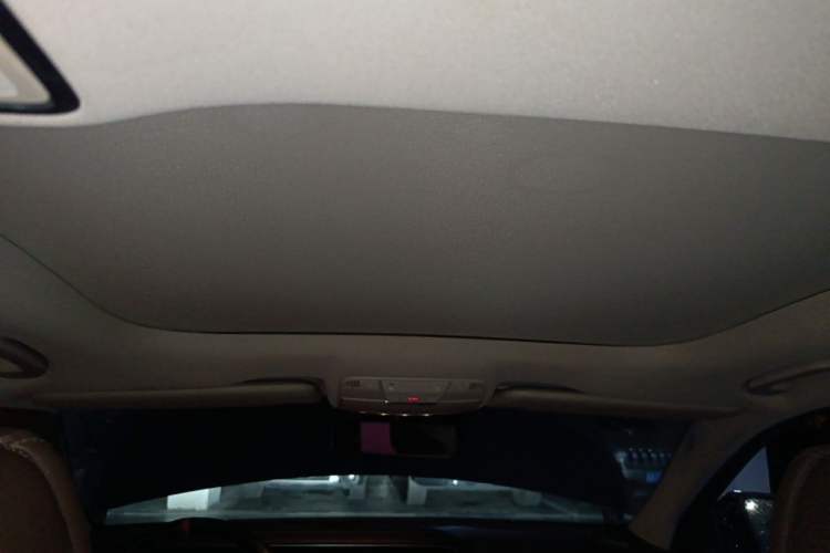 Used Mercedes-Benz E-Class 2022 Updated E 300 L Stylish Edition Headliner